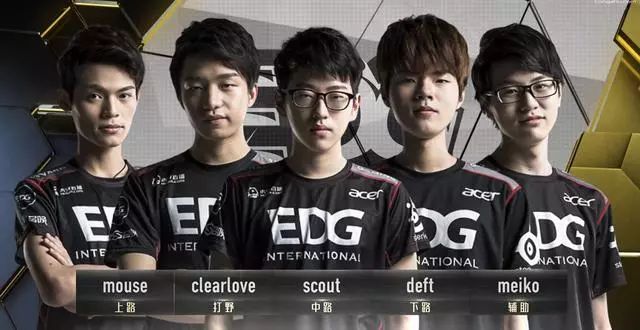 场面上占据 场面上占据