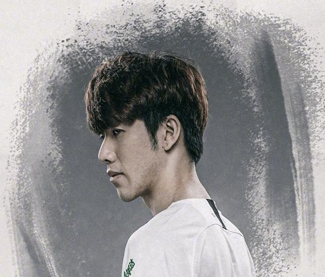 正是因为他 正是因为他