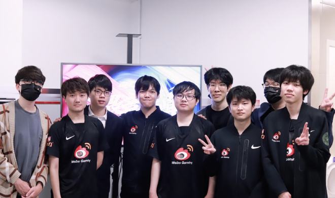 科比凌晨四 科比凌晨四